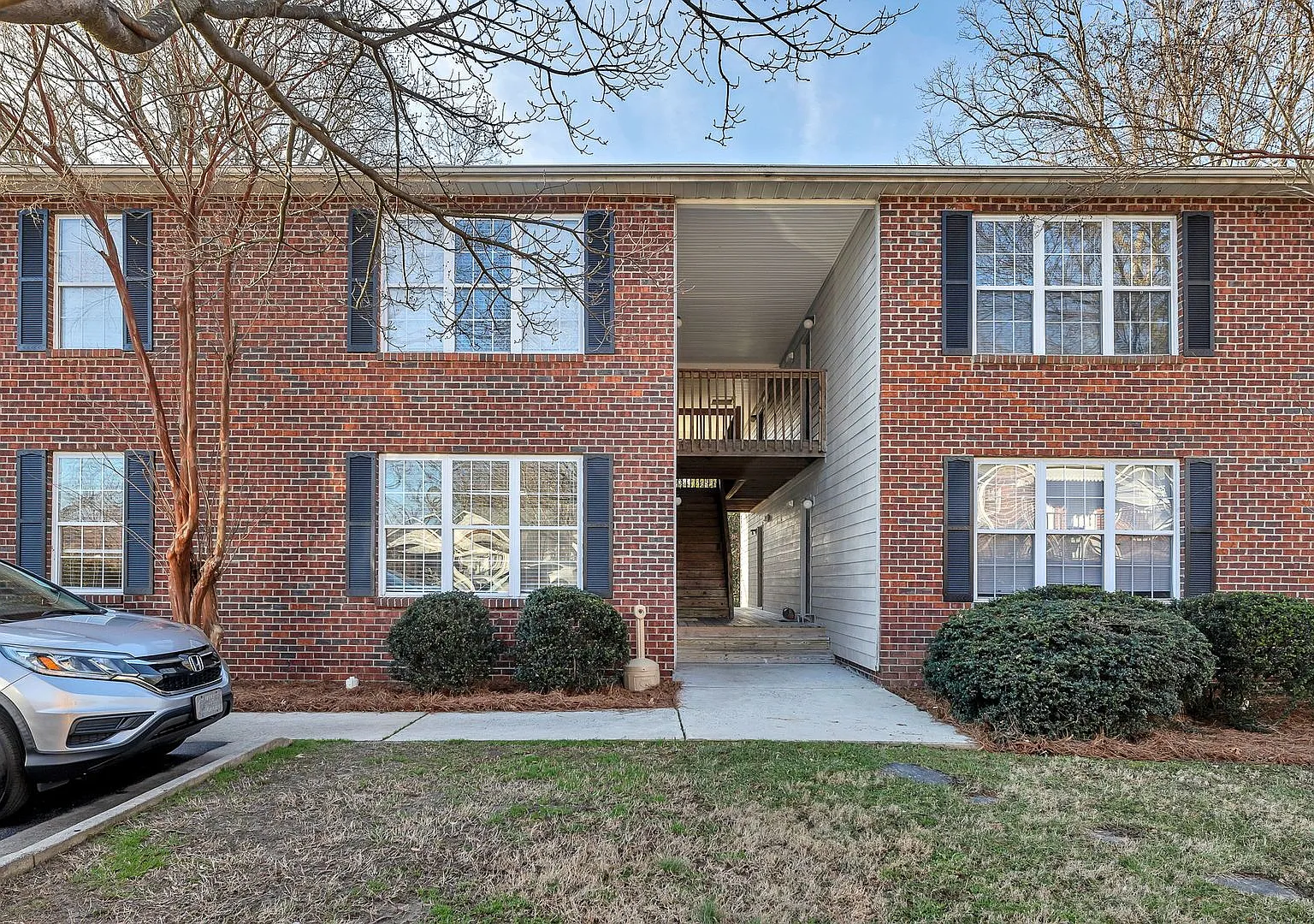 2 Bedroom, 2 Bathroom in Greensboro! — Photo 1