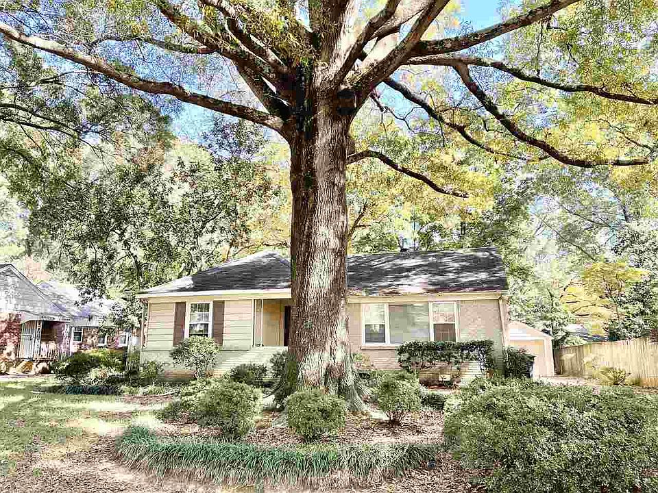 2nd image of 242 Eastland Dr