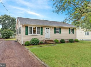 38207 Piney Point Rd, Ocean View, DE 19970