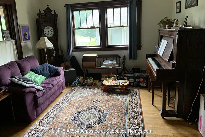 3 bed, 2200 sqft, $2,000 — Photo 2