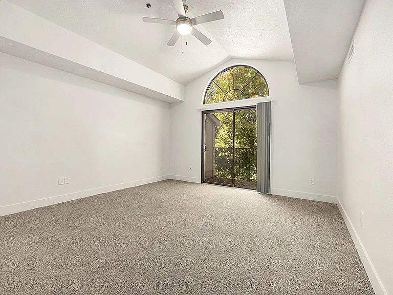 The Highlands Apartments — Photo 49