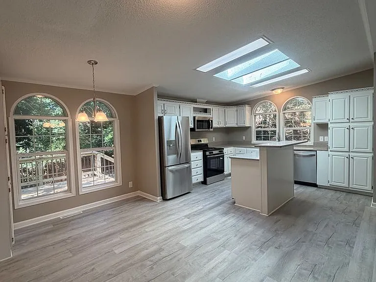 3708 Story Ln — Photo 9