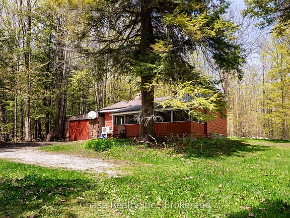 3rd image of 1840 Island Rd