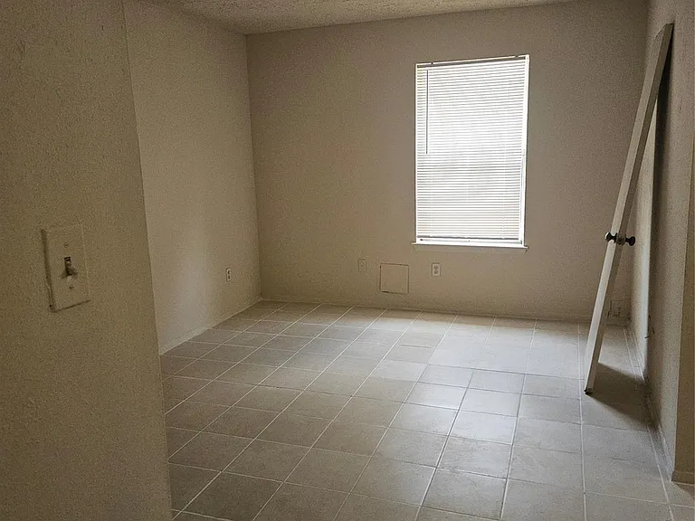 18539 Lippizaner Dr — Photo 21
