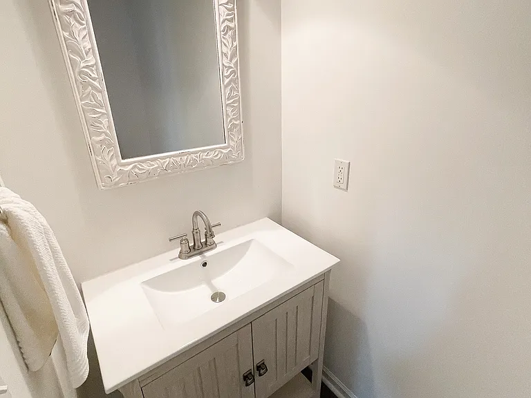 201 Yellow Hawthorn Cir — Photo 8