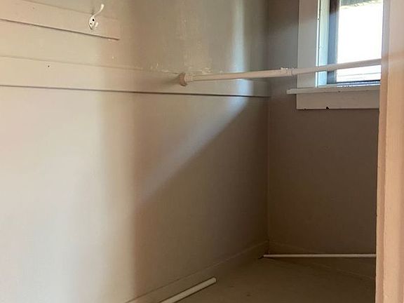 5th image of 4723 18th Ave NE Unit 6