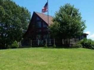 10650 W Lake Rd, Ripley, NY 14775