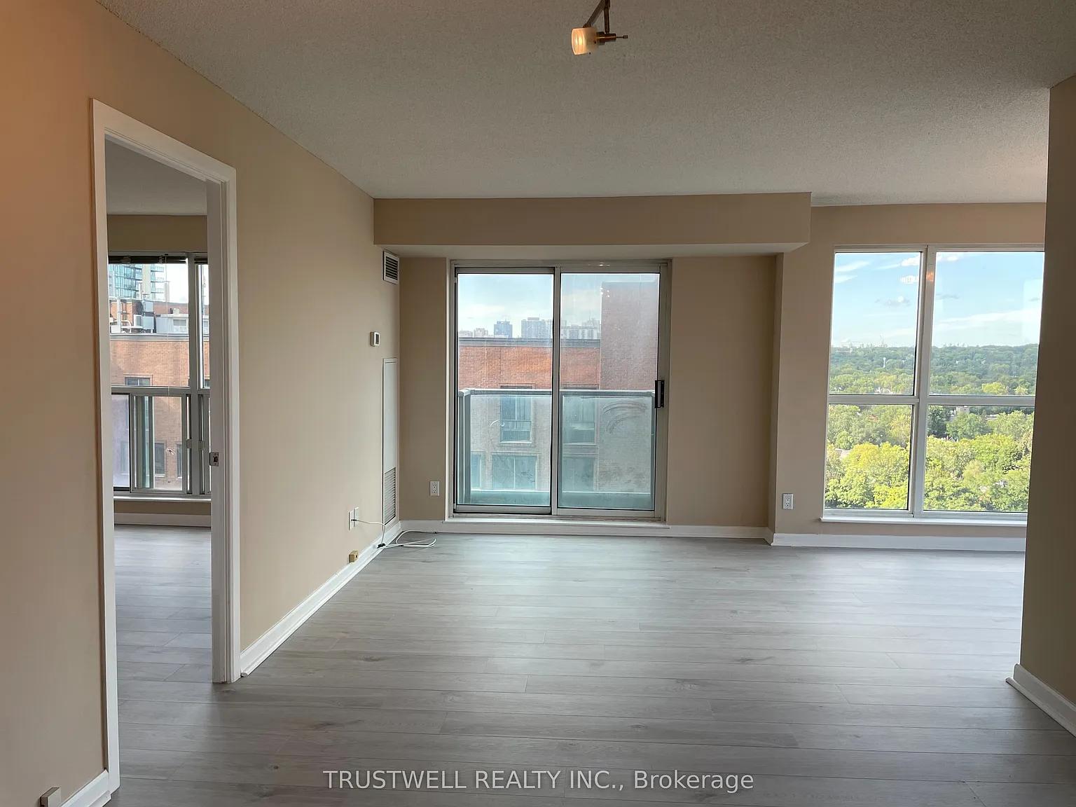 2 bed, $3,900 — Photo 3