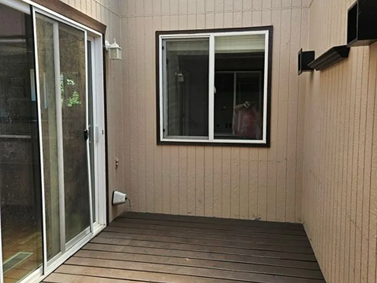 5536 Cottonwood Ct S — Photo 25