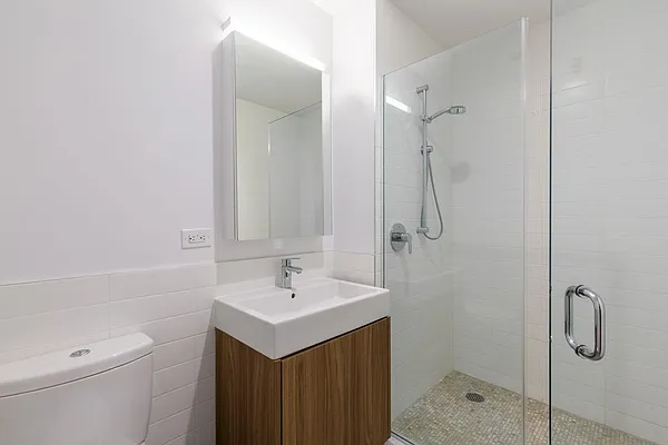 Rented by Stonehenge NYC LLC | media 8