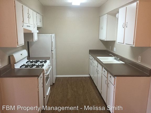 4th image of 300 N Wells Ave APT 101