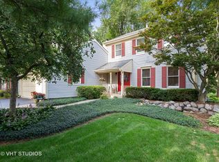 336 Cumberland Ln, Crystal Lake, IL 60014