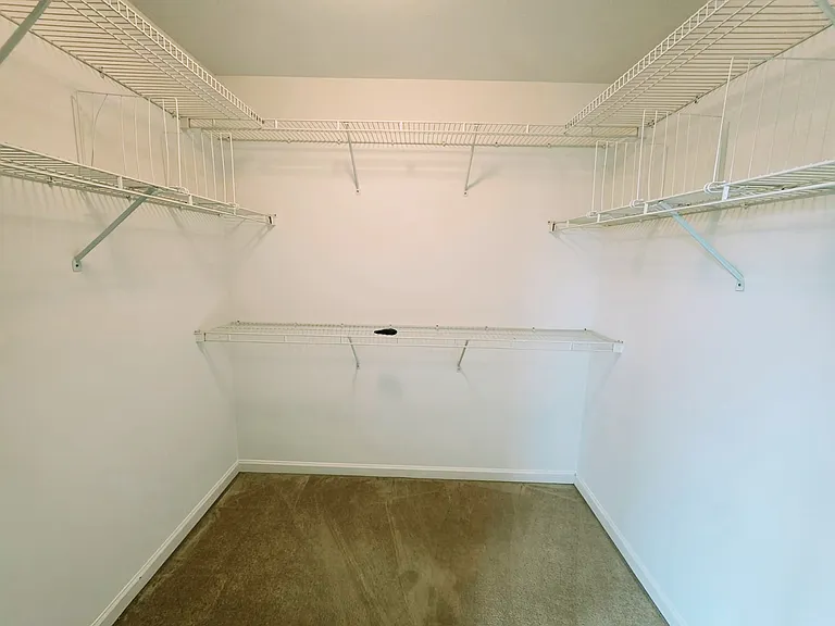17204 Sumac Ct — Photo 23