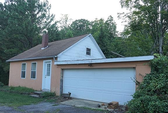 5th image of 2211 Wilkesboro Blvd