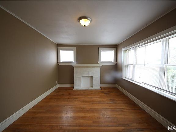 4th image of 5912 Arsenal St