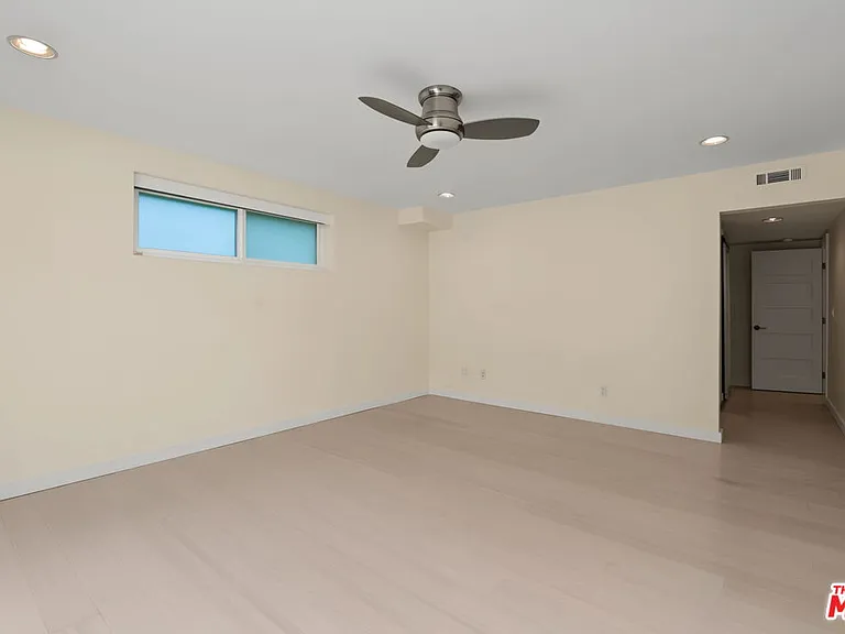 175 Barlock Ave — Photo 42