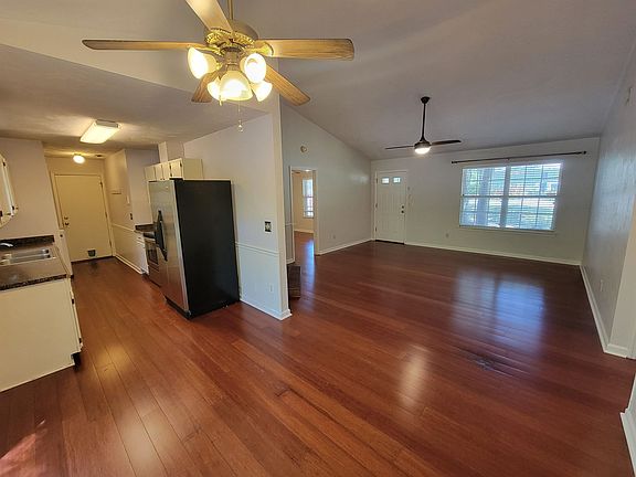 5th image of 2733 Baldwin Dr S