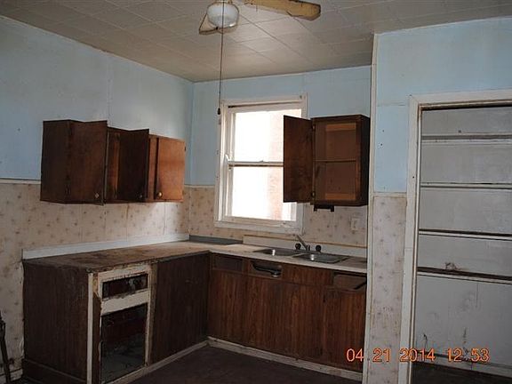 4th image of 1844 Sherman Ave