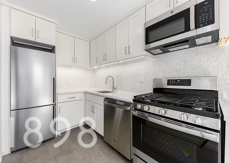1st image of 135 W 96th St APT 11C