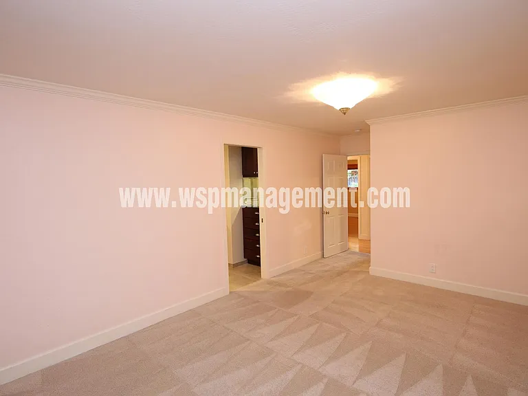 921 Monica Ln — Photo 13