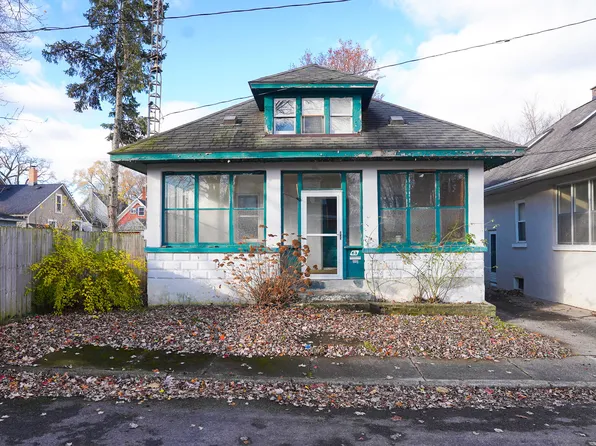 63 Iris Pl NE, Grand Rapids, MI 49503