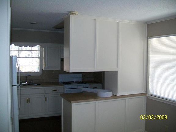 5th image of 105 Hughes Dr