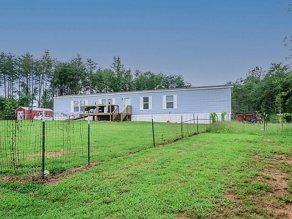 3rd image of 125 Copeland Dr