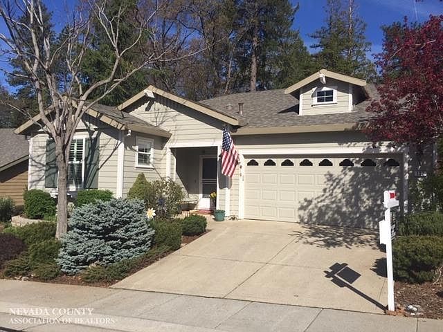 2nd image of 132 Starling Cir