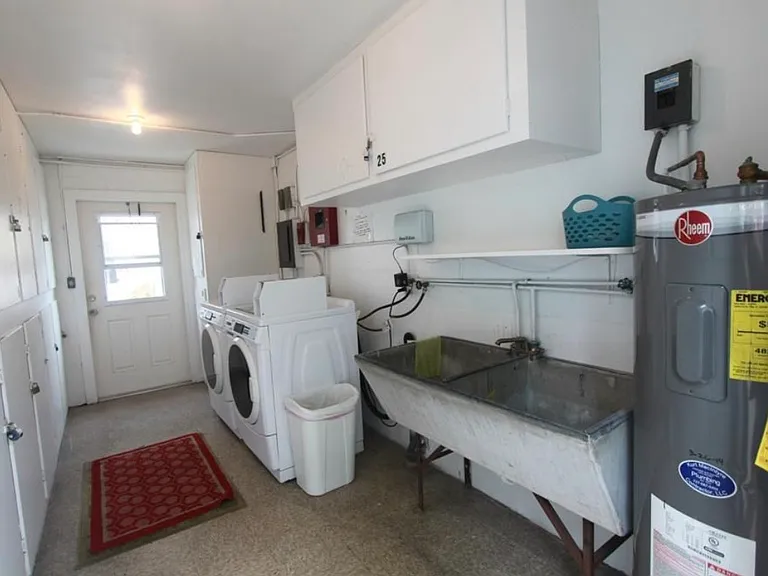 300 35th Ave N #F4 — Photo 9