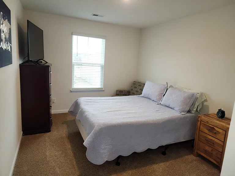 53 Thread Ln — Photo 24
