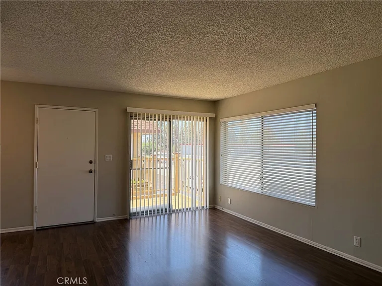 1145 N Barston Ave — Photo 7