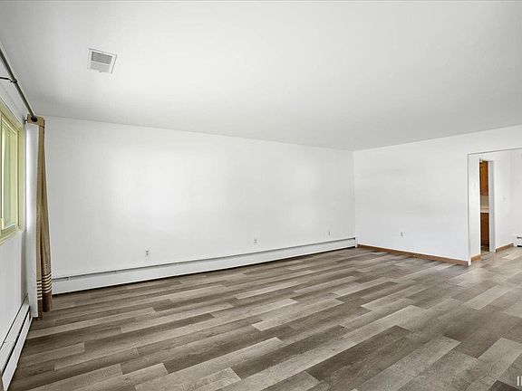 4th image of 131 Eastland Dr