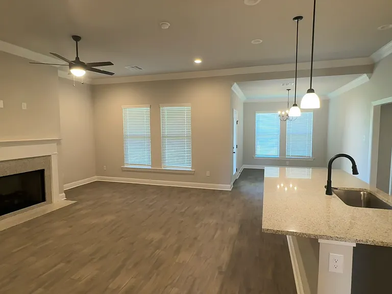 222 Norwell Ln — Photo 5