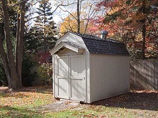 4th image of 775 Holbrook Ln