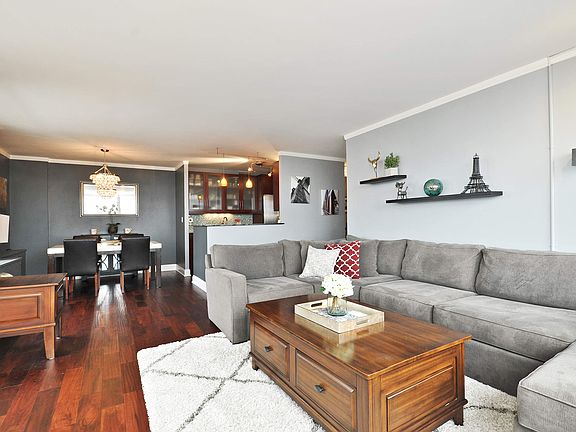Living Room/Dining Room