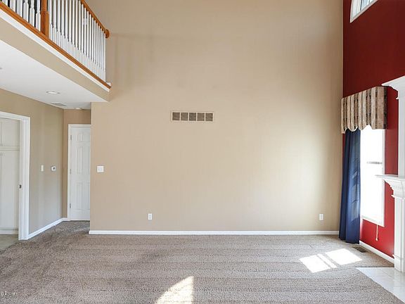 RealTourCast _ Family Realty _ Hickory G