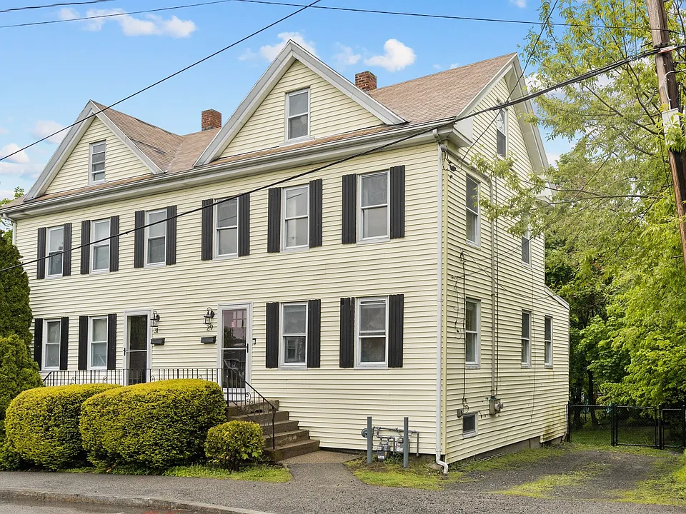 29 Sterling St #29