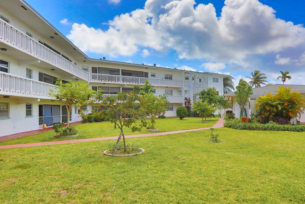 600 Pine Drive #209, Pompano Beach