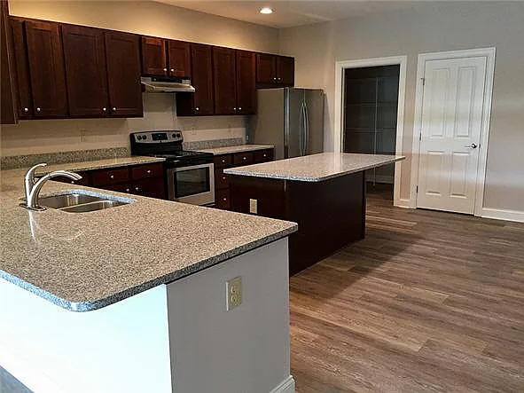 Retreat Kitchen