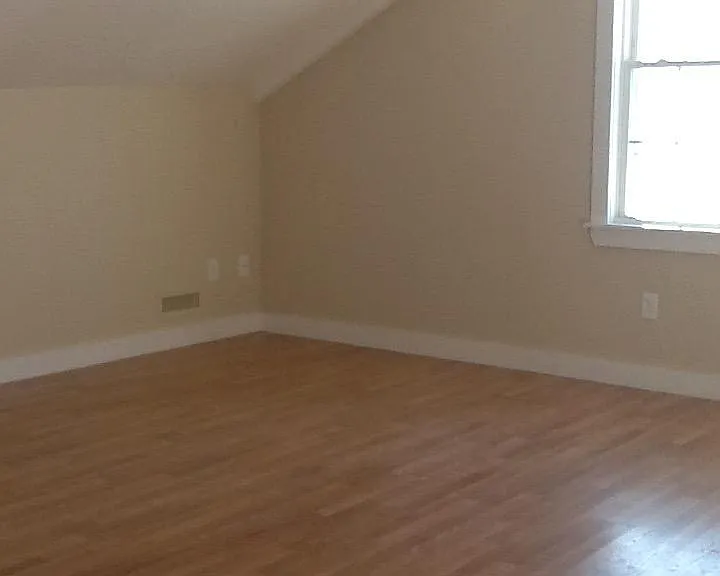 38 Bartlett St #2 — Photo 3