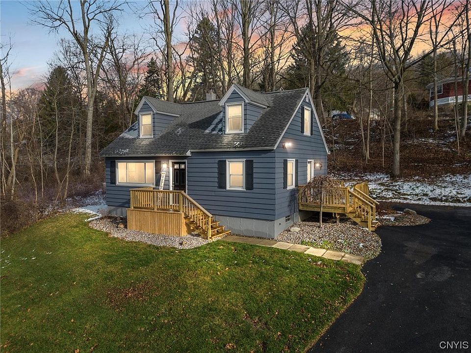 1st image of 105 Latter Dr