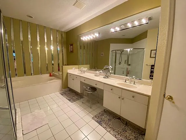 4646 Carlton Golf Dr — Photo 22