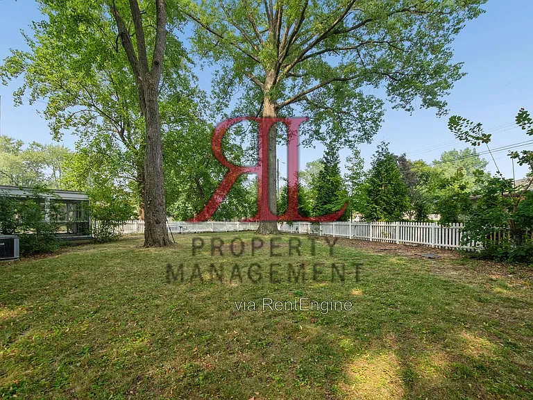 85 Eastmoor Blvd — Photo 59
