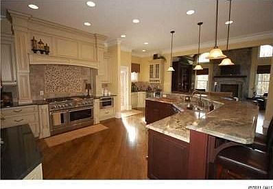 4th image of 1343 Shinnecock Ln