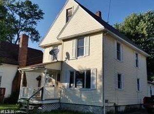 137 Grove Dr, Ashtabula, OH 44004