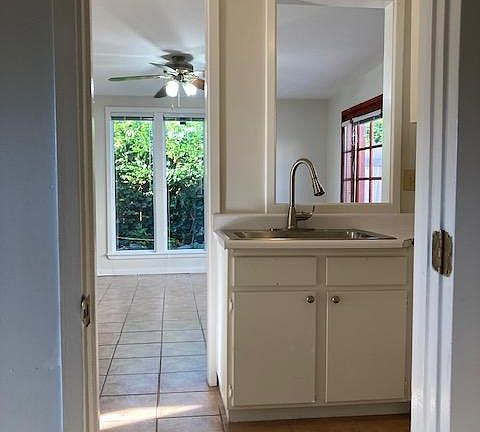 3rd image of 2077 Evans Ave #B