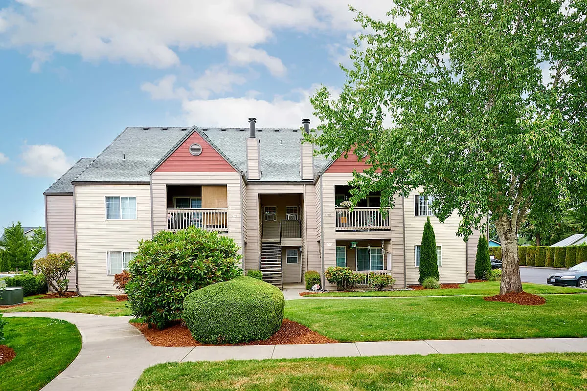 Devonwood & First Place — Photo 4