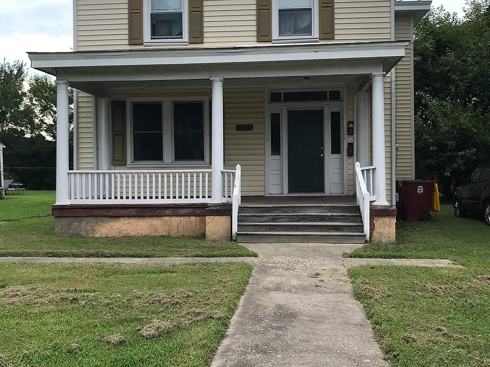 1711 Lamar Ave #B