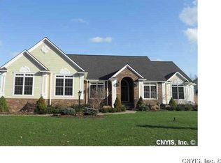 3309 Oak Brook Rd, Baldwinsville, NY