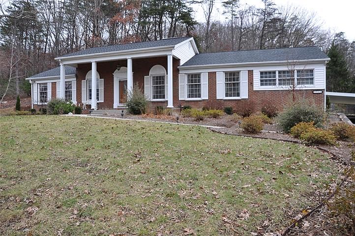 1st image of 2714 Winterberry Ave
